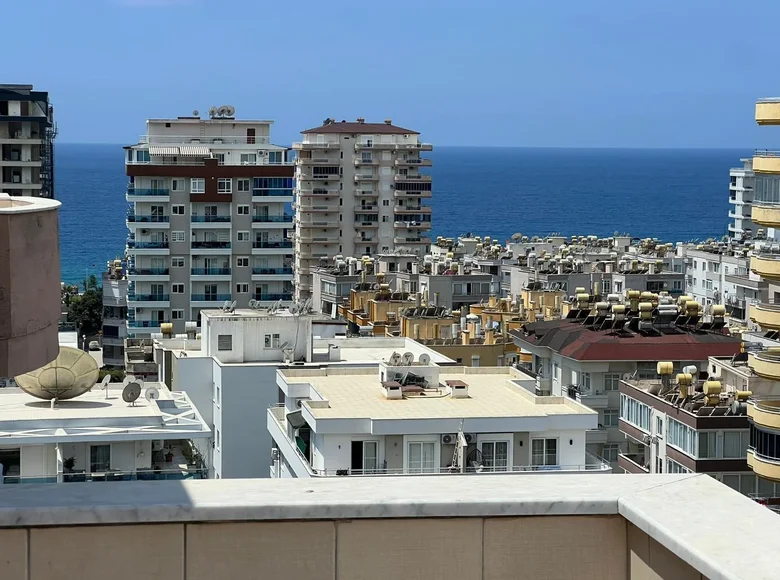 4 bedroom apartment  Mahmutlar, Turkey