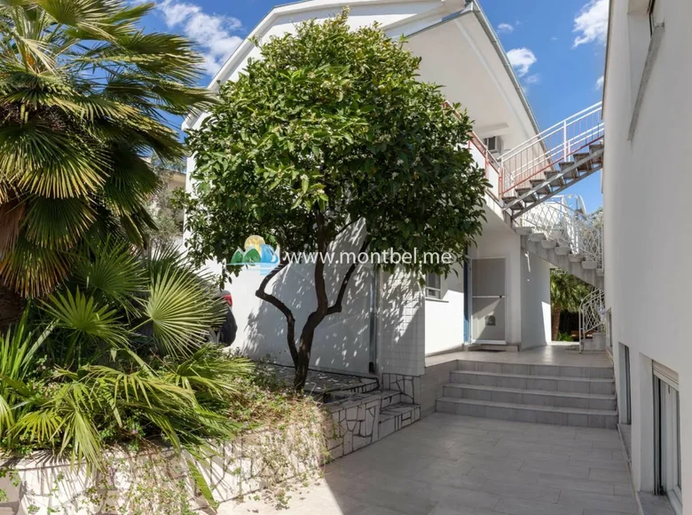 6 bedroom house 180 m² Susanj, Montenegro