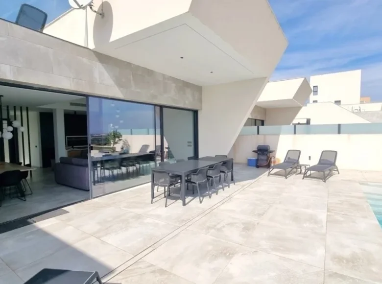Willa 4 pokoi 240 m² Urbanizacion Dona Pepa, Hiszpania