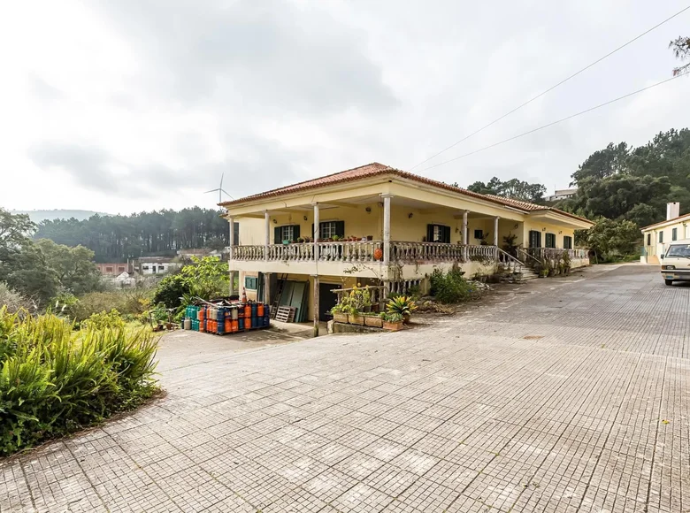 villa de 5 dormitorios 373 m² Loures, Portugal