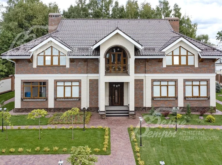 9 room house 930 m² Zimyonki (Zimenki, Zimenka), Russia