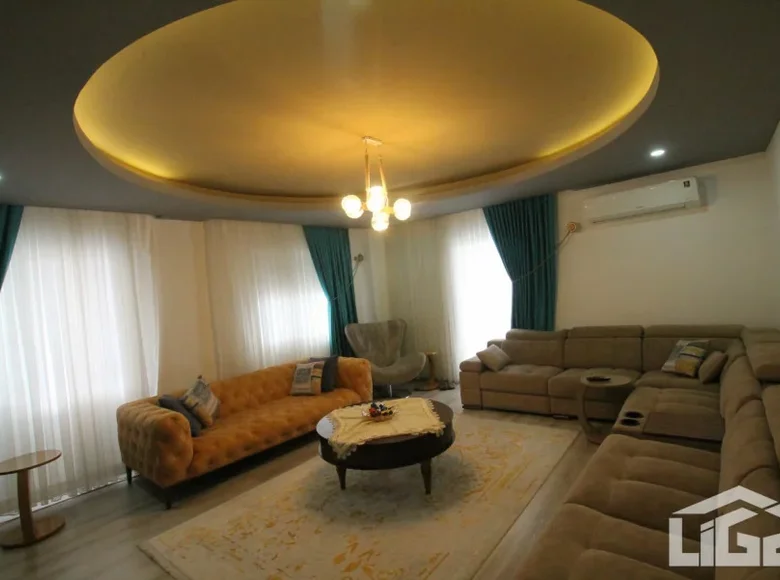 Penthouse 7 rooms 450 m² in Alanya, Turkey