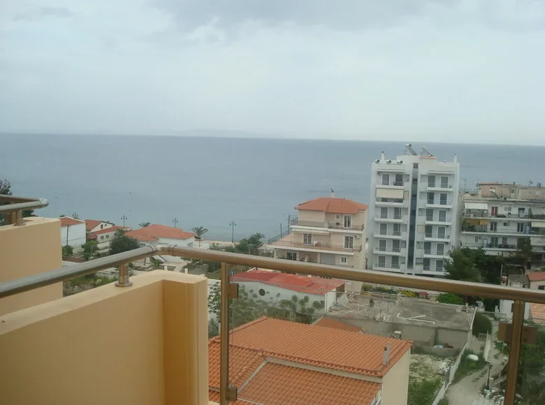 Mieszkanie 2 pokoi 80 m² Loutraki Perachora Agioi Theodoroi Municipality, Grecja