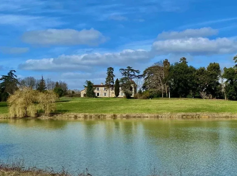 Wohnung 10 zimmer 438 m² Auch, Frankreich