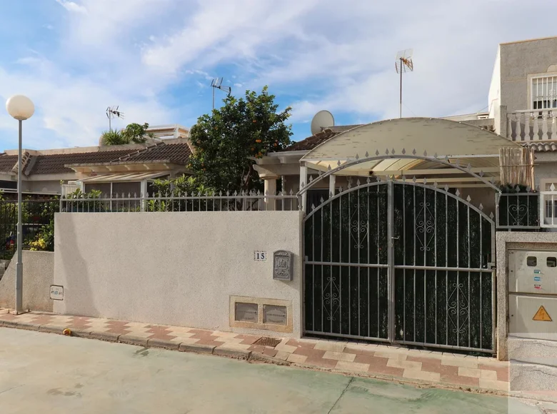 2 bedroom house 53 m² Torrevieja, Spain