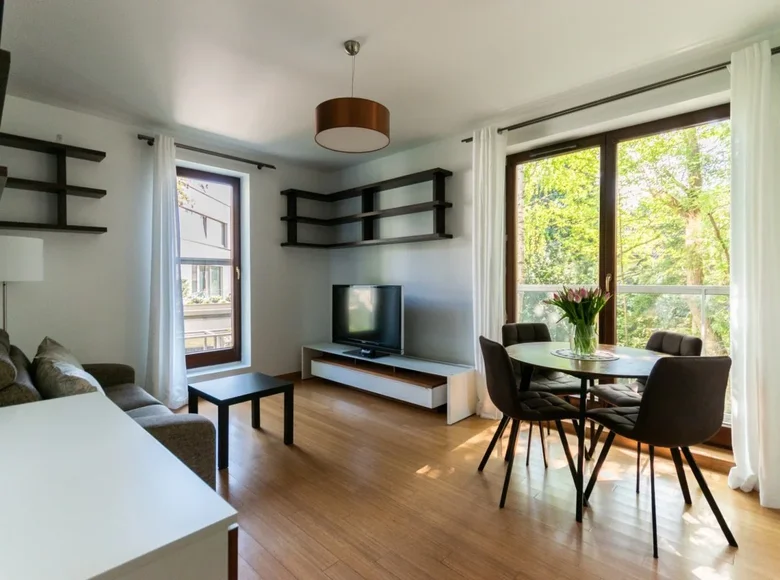 Wohnung 2 zimmer 49 m² in Warschau, Polen