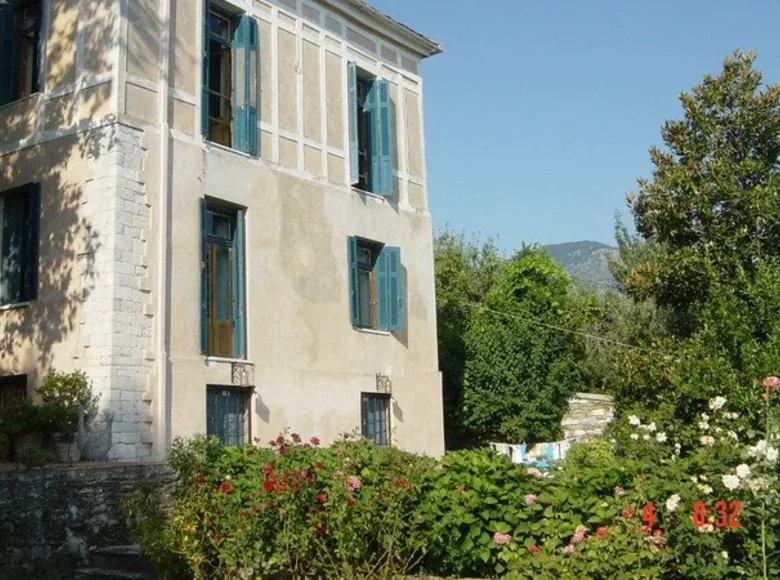 Villa de 7 dormitorios 280 m² Tsagkarada, Grecia