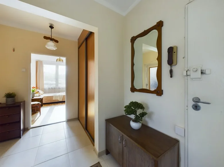 Квартира 2 комнаты 52 м² в Варшаве, Польша