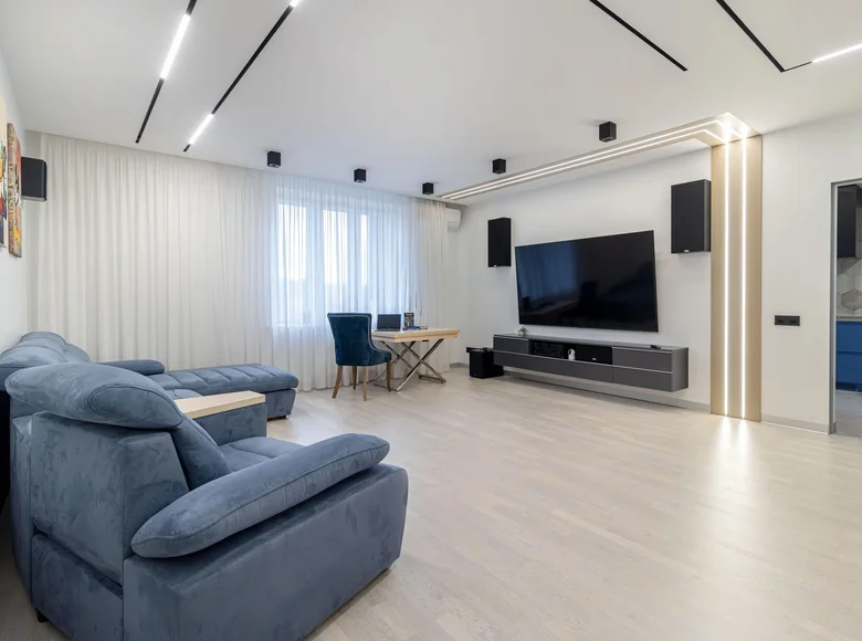 Wohnung 3 zimmer 94 m² Sonyechny, Belarus