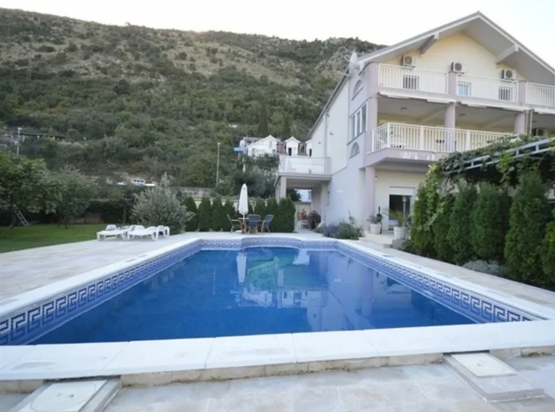 Appartement 11 chambres 423 m² Herceg Novi, Monténégro