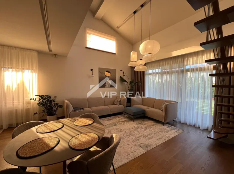 Maison 5 chambres 239 m² en Marupe, Lettonie