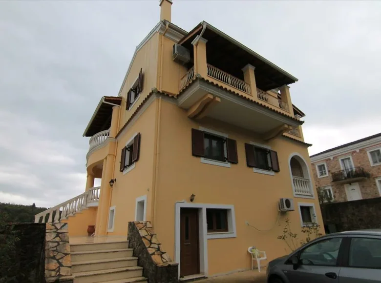5 bedroom villa 350 m² Municipality of Central Corfu and Diapontia Islands, Greece