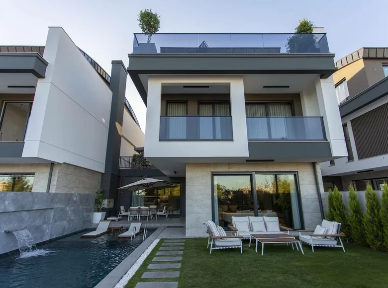 Villa de 6 habitaciones 538 m² Dosemealti, Turquía