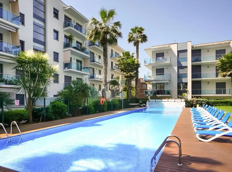 Квартира 81 м² Льорет-де-Мар, Испания