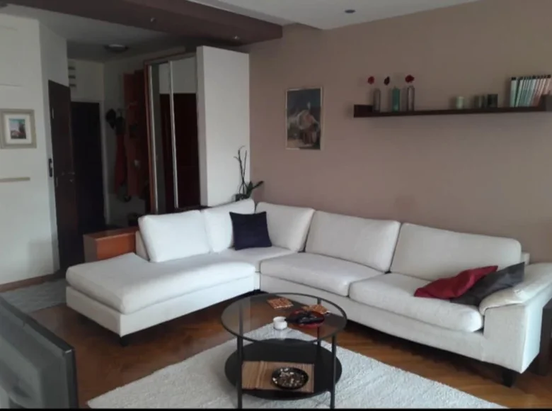Wohnung 3 Schlafzimmer 100 m² in Budva, Montenegro