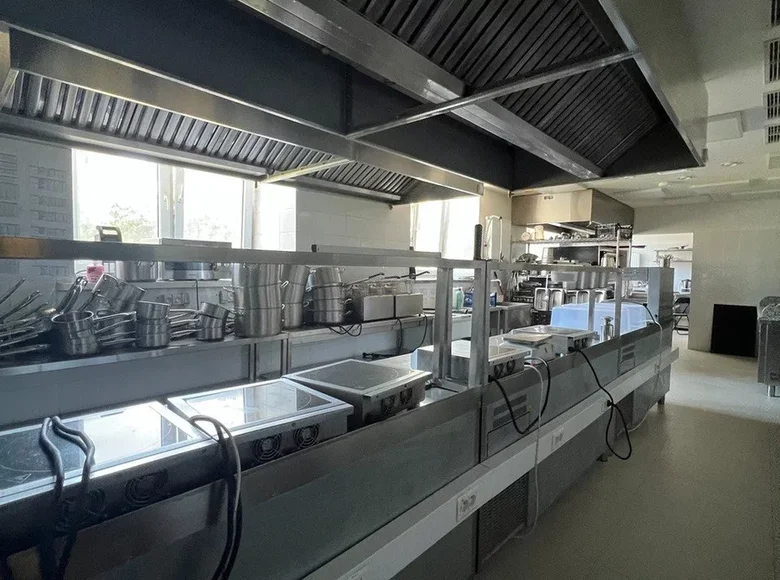 Nieruchomości komercyjne 3 pokoi 350 m² w Warszawa, Polska