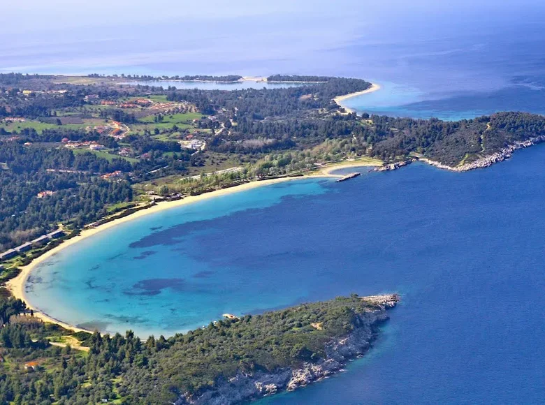 Land 1 room  Paliouri, Greece