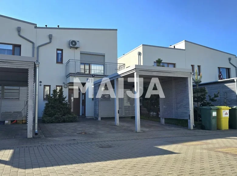Townhouse  Pinki, Latvia