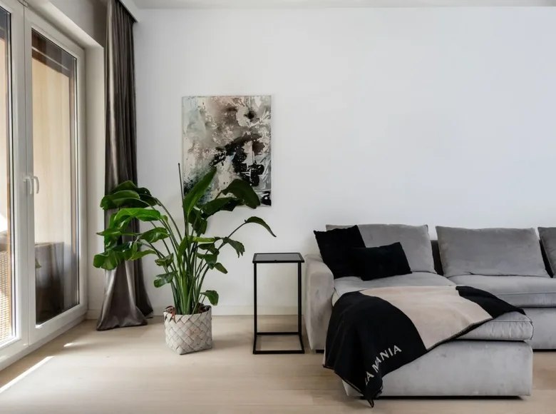 Mieszkanie 3 pokoi 105 m² Warszawa, Polska