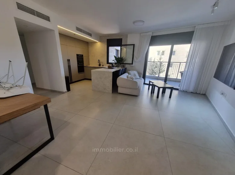 Mieszkanie 4 pokoi 102 m² Jerusalem, Izrael