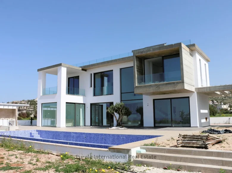 4-Schlafzimmer-Villa 500 m² Peyia, Zypern