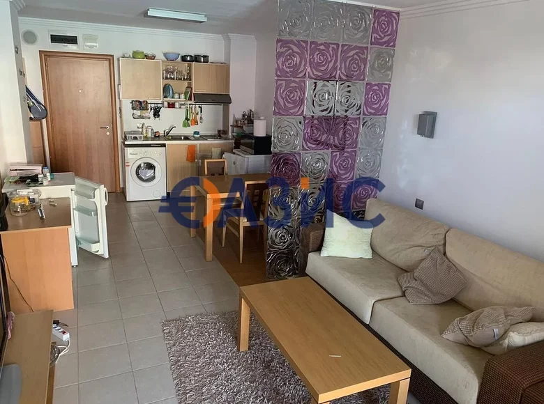Квартира 2 спальни 104 м² Равда, Болгария