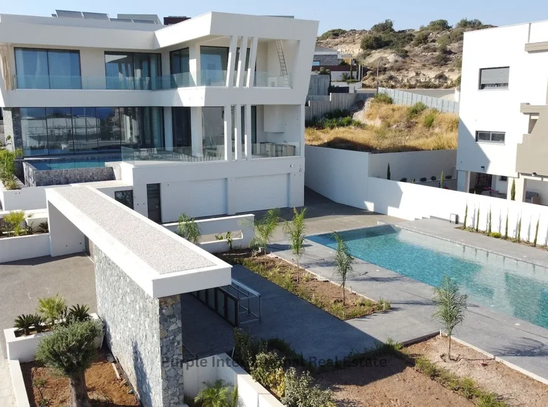 6 bedroom villa 1 000 m² Germasogeia, Cyprus