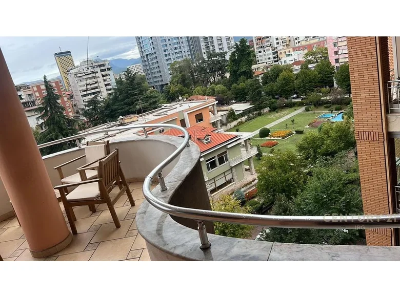 2 bedroom apartment 135 m² Tirana Municipality, Albania