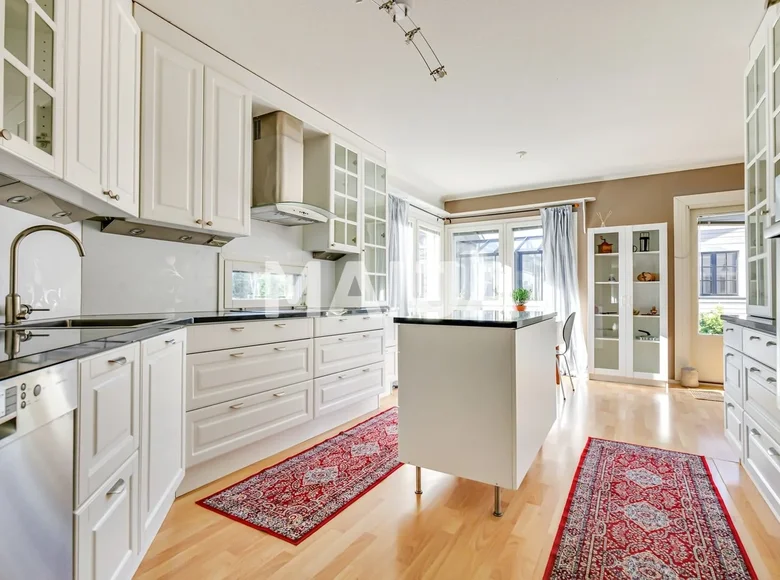 Casa 5 habitaciones 163 m² Helsinki sub region, Finlandia