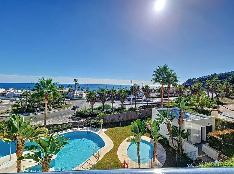 Mieszkanie 2 pokoi 144 m² Manilva, Hiszpania