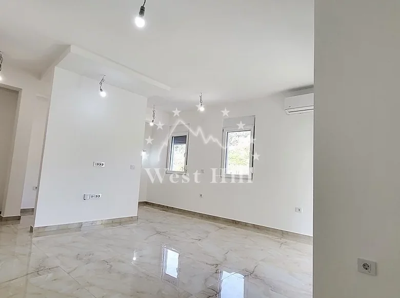 1 room apartment 47 m² Baošići, Montenegro