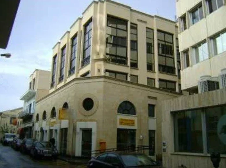 De inversiones 1 160 m² en Limasol, Chipre
