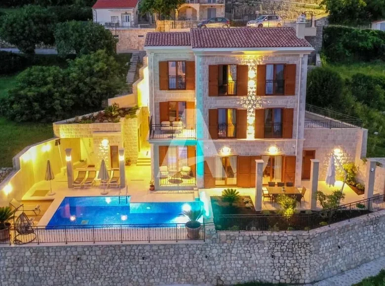 4 bedroom Villa  in Lapcici, Montenegro