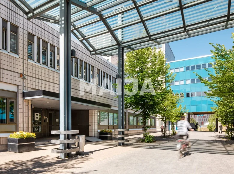 Office 377 m² in Helsinki sub-region, Finland