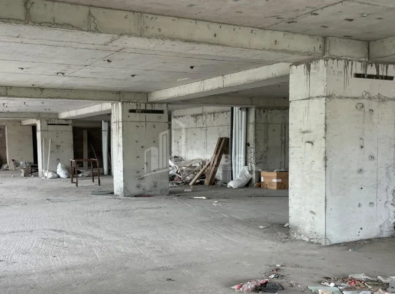 Propriété commerciale 910 m² à Tbilissi, Géorgie