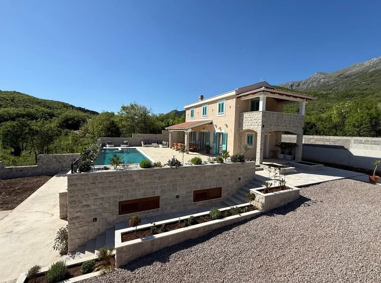 Дом 3 комнаты  в Zecevo selo, Черногория