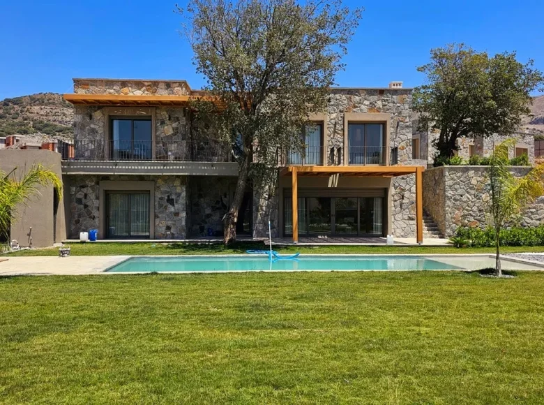Casa 4 habitaciones 240 m² Bodrum, Turquía