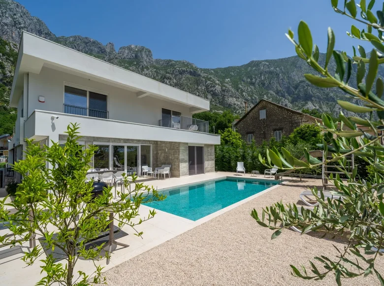 Villa 7 chambres 249 m² Donji Orahovac, Monténégro