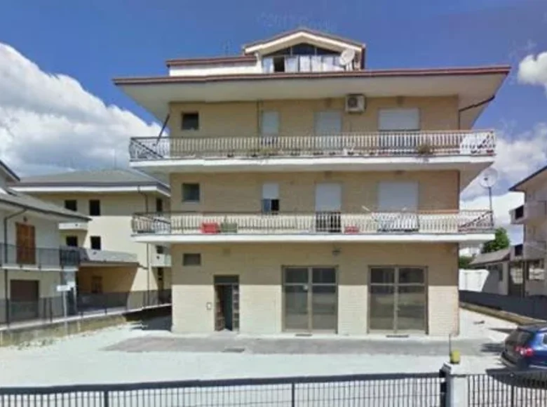 Коммерческое помещение 420 м² Терни, Италия
