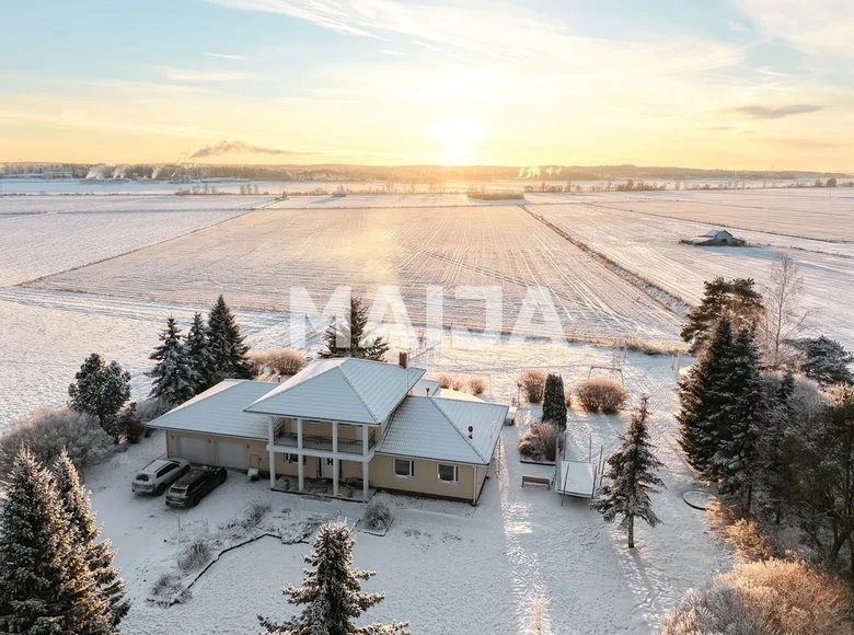 Дом 5 комнат 171 м² Niemisto, Финляндия