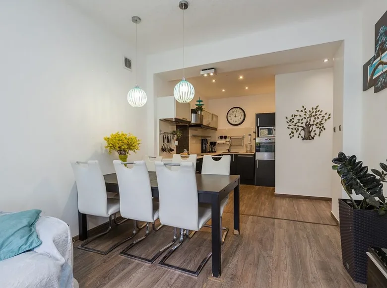 2 room apartment 51 m² Warsaw, Poland