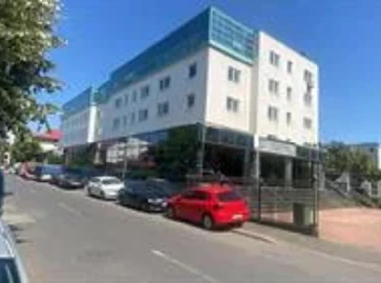 Hotel 70 Rooms Built 2008