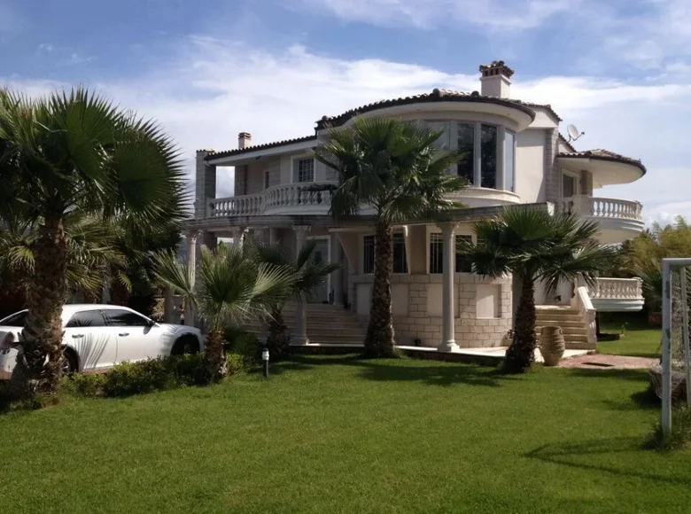 Willa 4 pokoi 450 m² Agia Paraskevi, Grecja