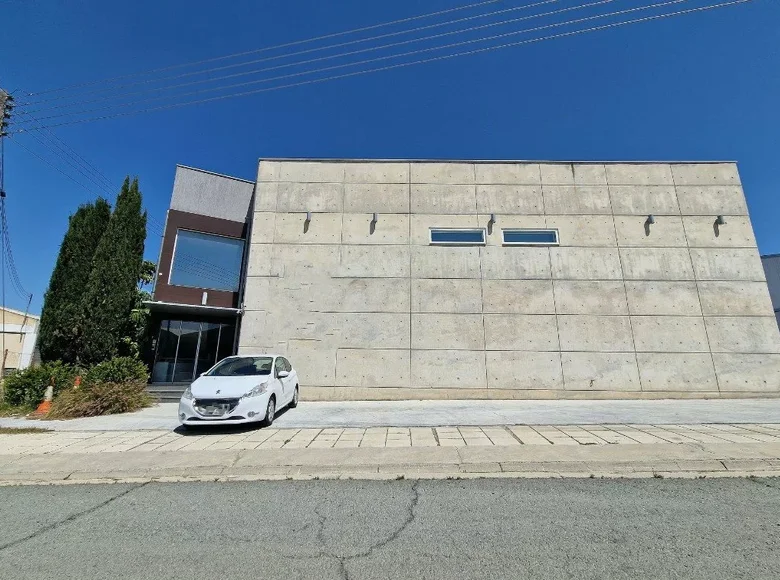 Commercial property 523 m² in Dali, Cyprus