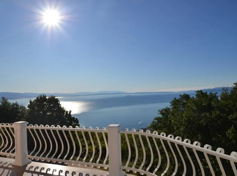 villa de 3 chambres 380 m² Grad Opatija, Croatie