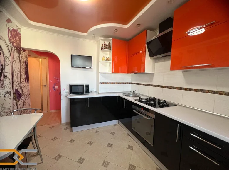 3 room apartment 67 m² Sluck, Belarus