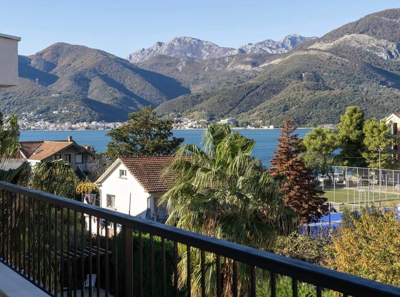 Apartamento 4 habitaciones 133 m² Donja Lastva, Montenegro