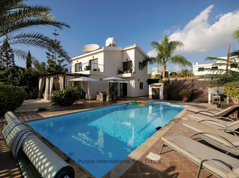 Villa de tres dormitorios 151 m² Tala, Chipre