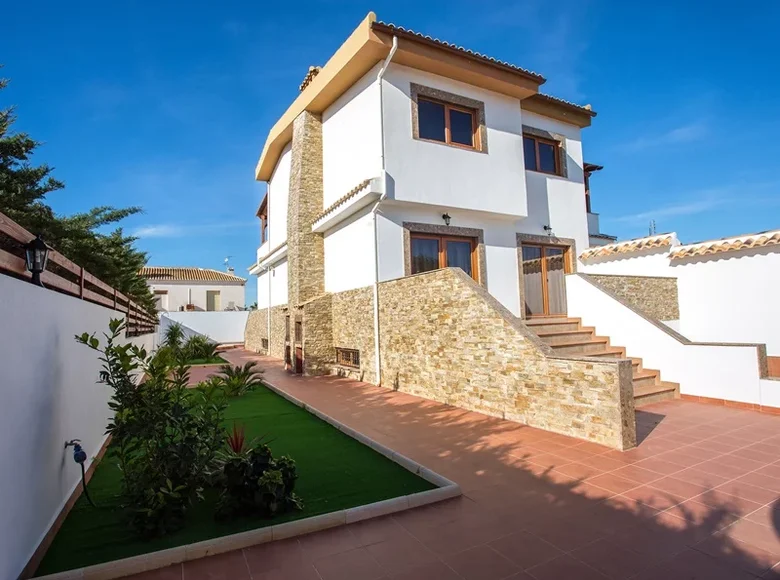 Szeregowiec 3 pokoi 217 m² Abadin, Hiszpania