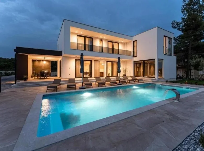 Villa 4 chambres 300 m² Grad Porec, Croatie